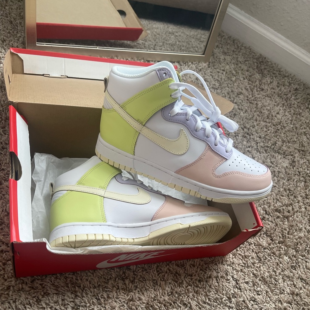 WMNS high dunks
